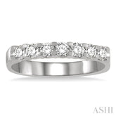 3/4 Ctw 7 Stone Round Cut Diamond Wedding Band in Platinum